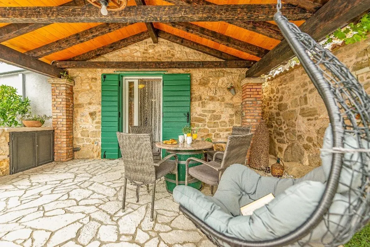 Holiday Home Stone Wall Jovici   Jovici (Zadar)