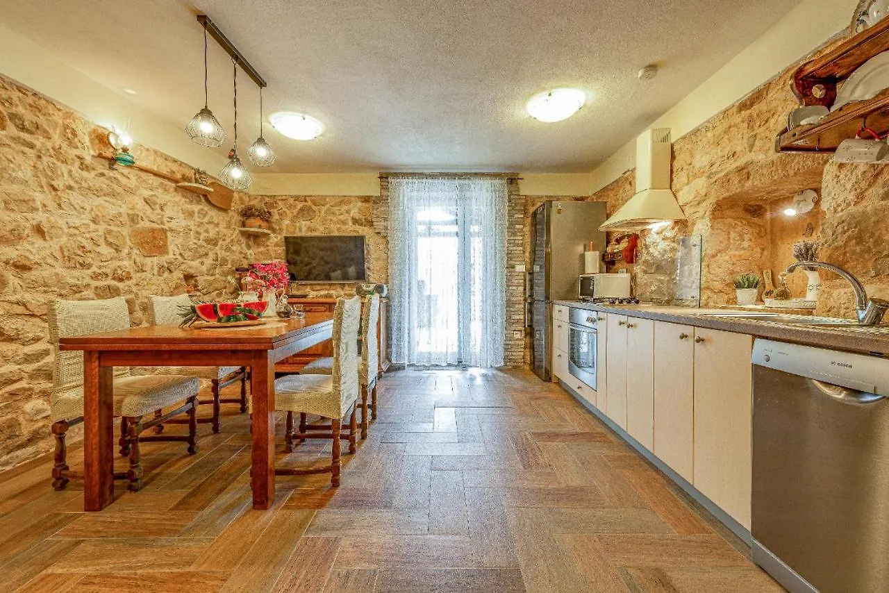 Holiday Home Stone Wall Jovici